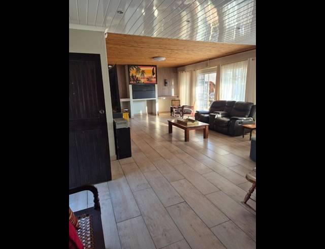 3 BEDROOM HOUSE FOR SALE IN ARCON PARK